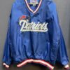 PATRIOTS- STARTER PRO LINE V-NECK WINDBREAKER JACKET