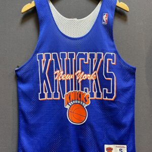 MITCHELLE  AND NESS NEW YORK KNICKS - REVERSIBLE JERSEY