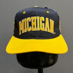 Vintage 90's MITCHICAN WOLVERINES NCAA College Team Snapback Cap