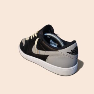 Air Jordan 1 Low OG "Shadow" - Image 4